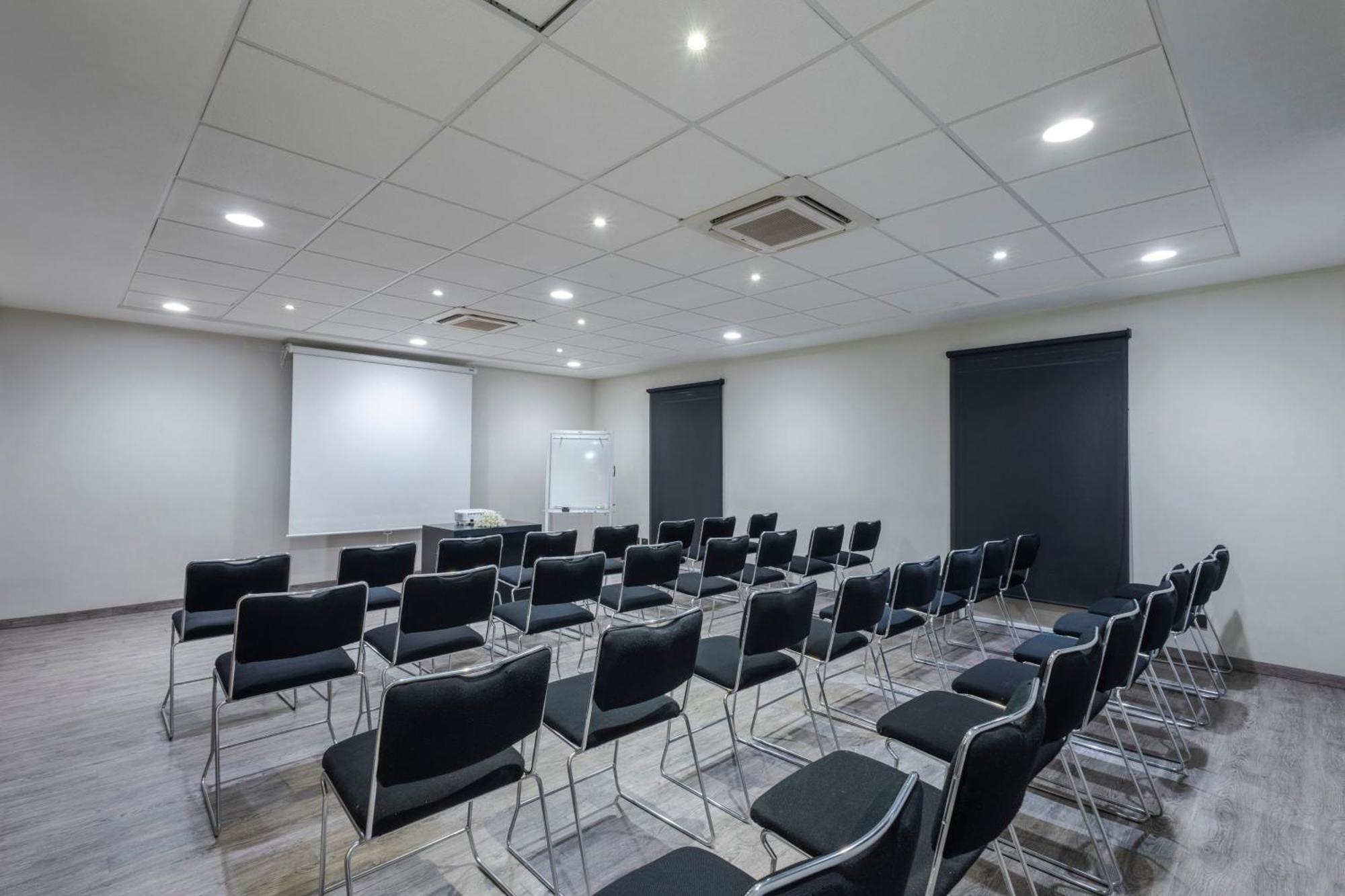 City Express By Marriott Guadalajara Aeropuerto Las Pintas Ngoại thất bức ảnh