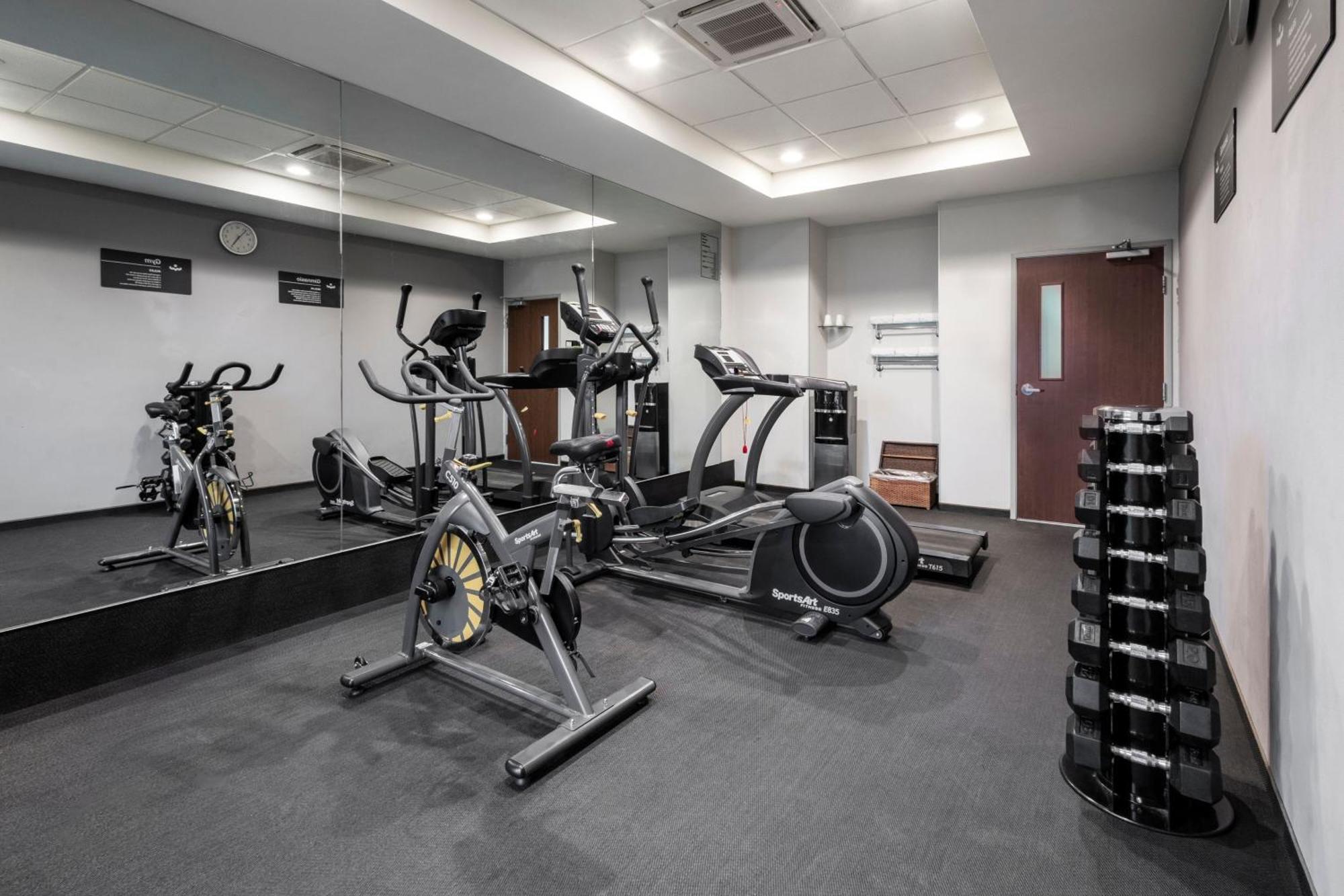 City Express By Marriott Guadalajara Aeropuerto Las Pintas Ngoại thất bức ảnh
