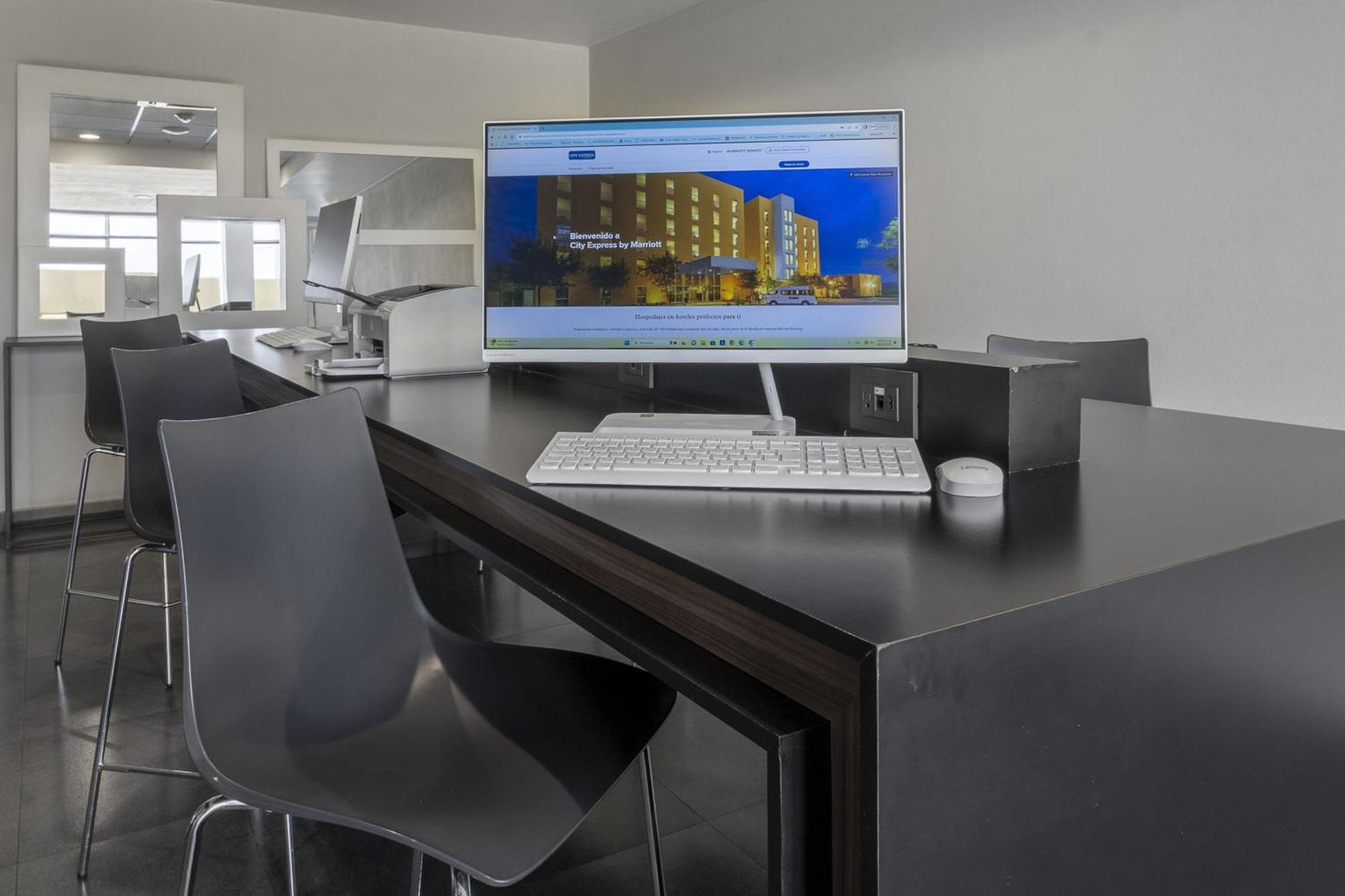 City Express By Marriott Guadalajara Aeropuerto Las Pintas Ngoại thất bức ảnh