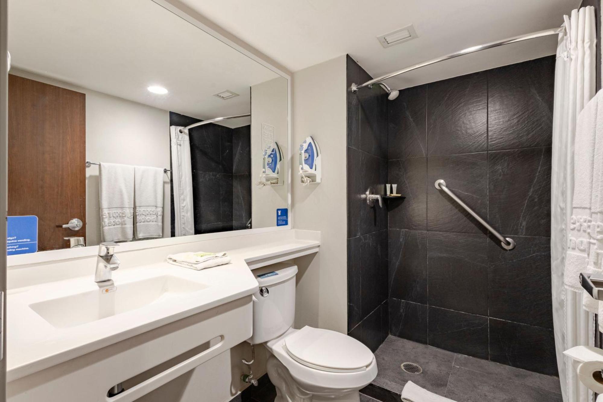 City Express By Marriott Guadalajara Aeropuerto Las Pintas Ngoại thất bức ảnh